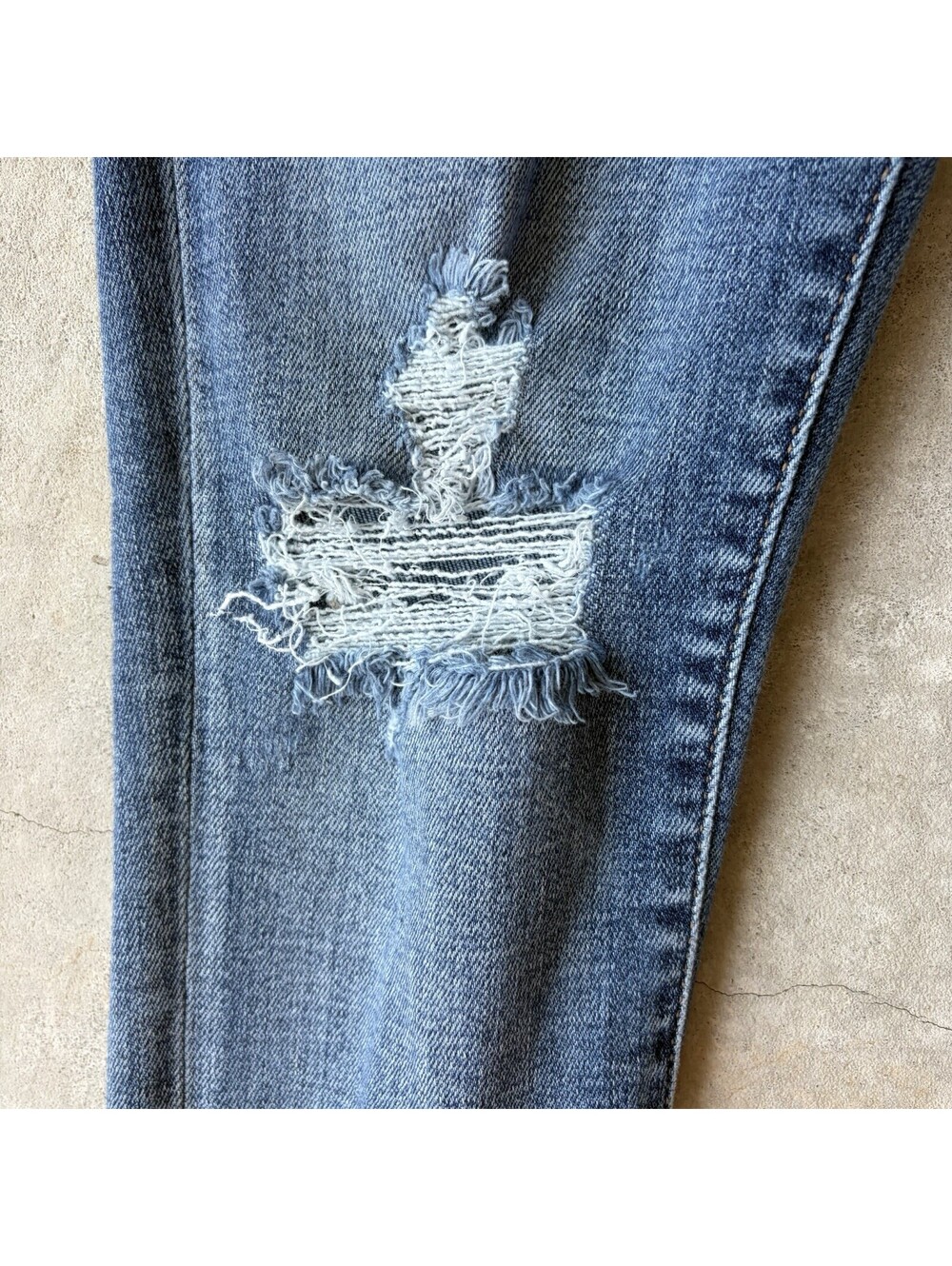Buckle Black Women’s Ankle Skinny Jeans Blue Medium Wash Distressed Stretch 30 - Picture 6 of 8